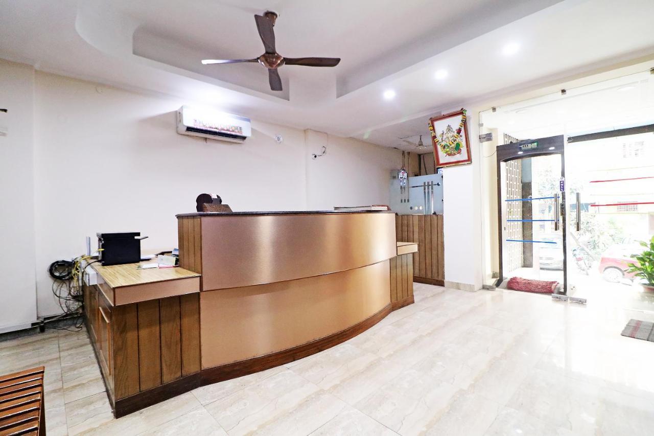 Hotel Westend Holiday Home 5 Mint From Nizamuddin Railway Station New Delhi Buitenkant foto