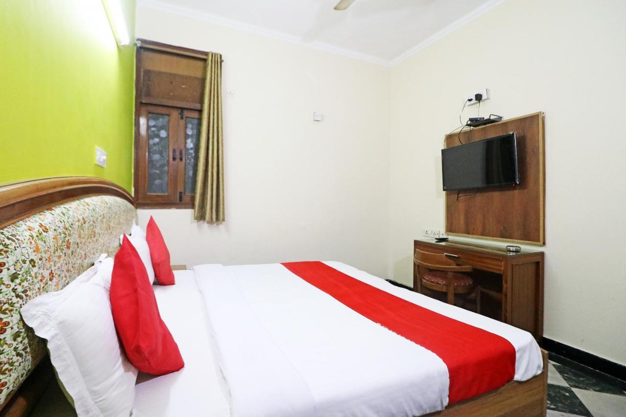 Hotel Westend Holiday Home 5 Mint From Nizamuddin Railway Station New Delhi Buitenkant foto