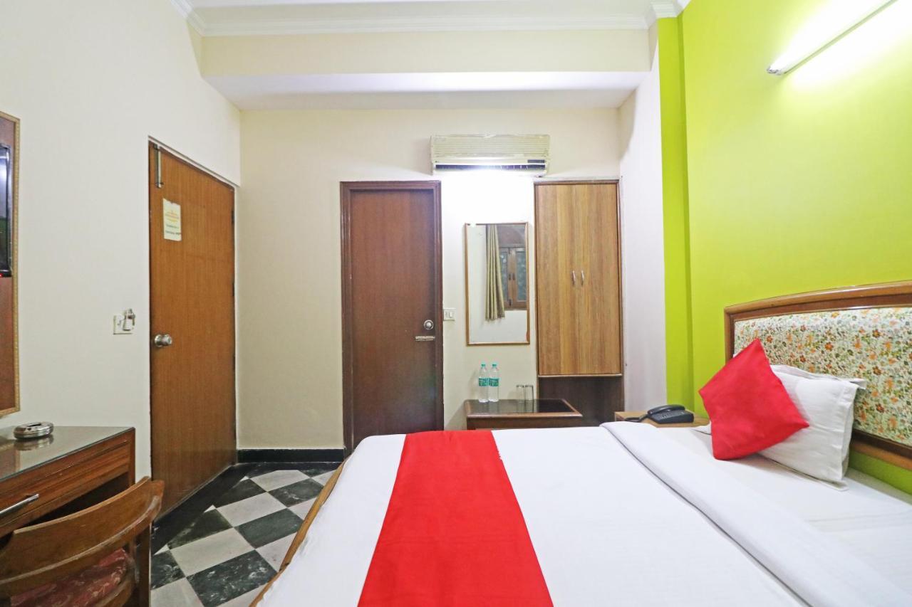 Hotel Westend Holiday Home 5 Mint From Nizamuddin Railway Station New Delhi Buitenkant foto
